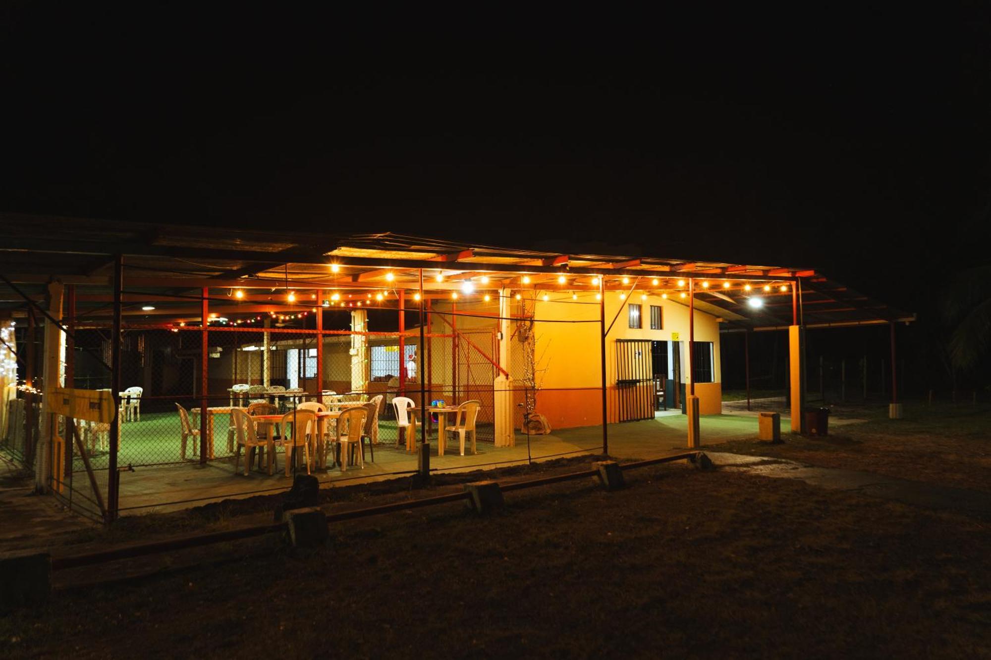 El Cocobolo Food&Rest Room 4 Bed And Breakfast Wifi Ac Pkg Gratis リベリア エクステリア 写真