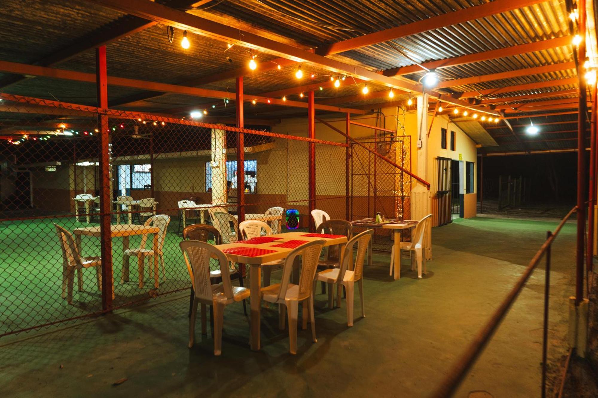 El Cocobolo Food&Rest Room 4 Bed And Breakfast Wifi Ac Pkg Gratis リベリア エクステリア 写真