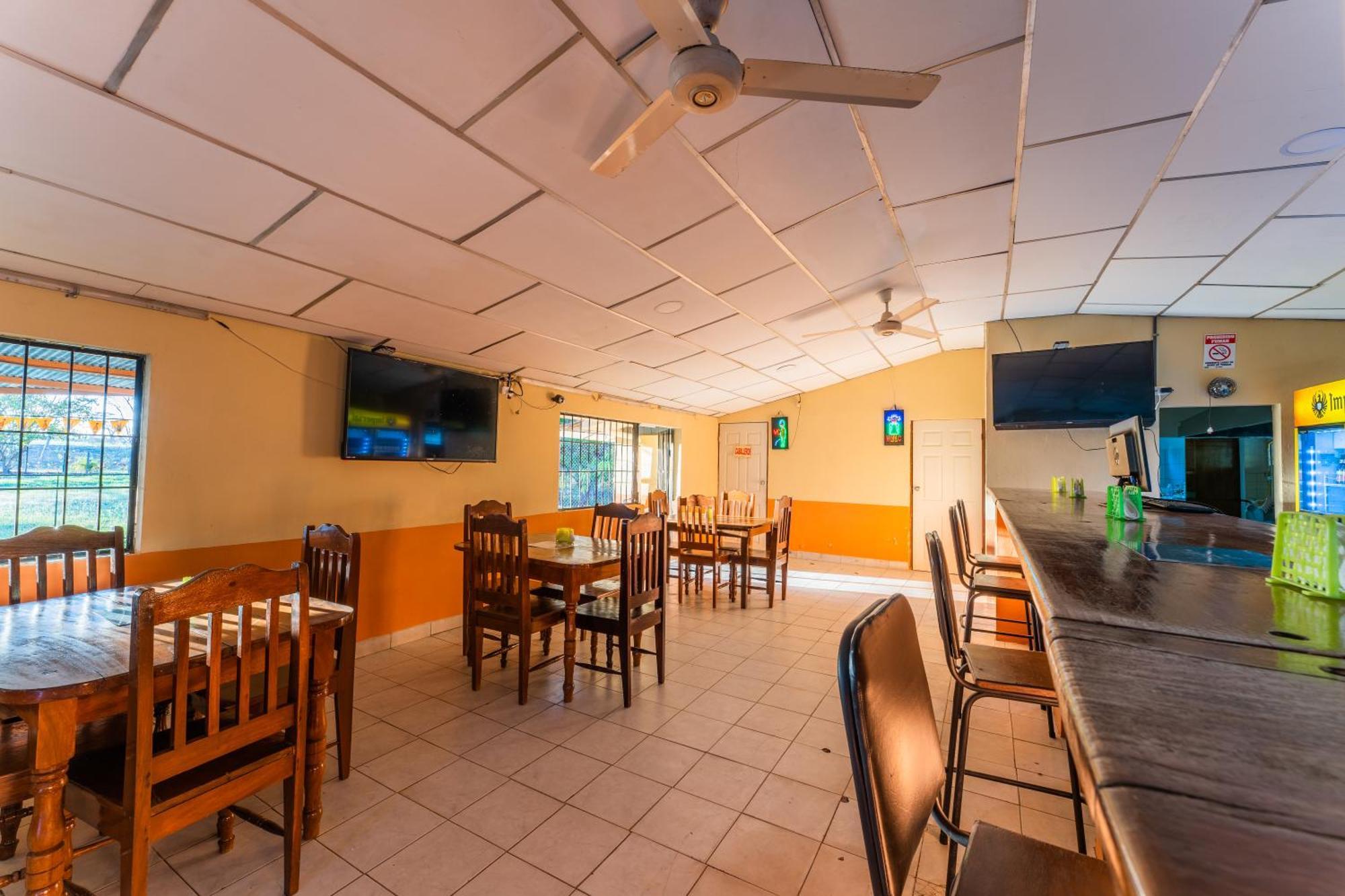 El Cocobolo Food&Rest Room 4 Bed And Breakfast Wifi Ac Pkg Gratis リベリア エクステリア 写真